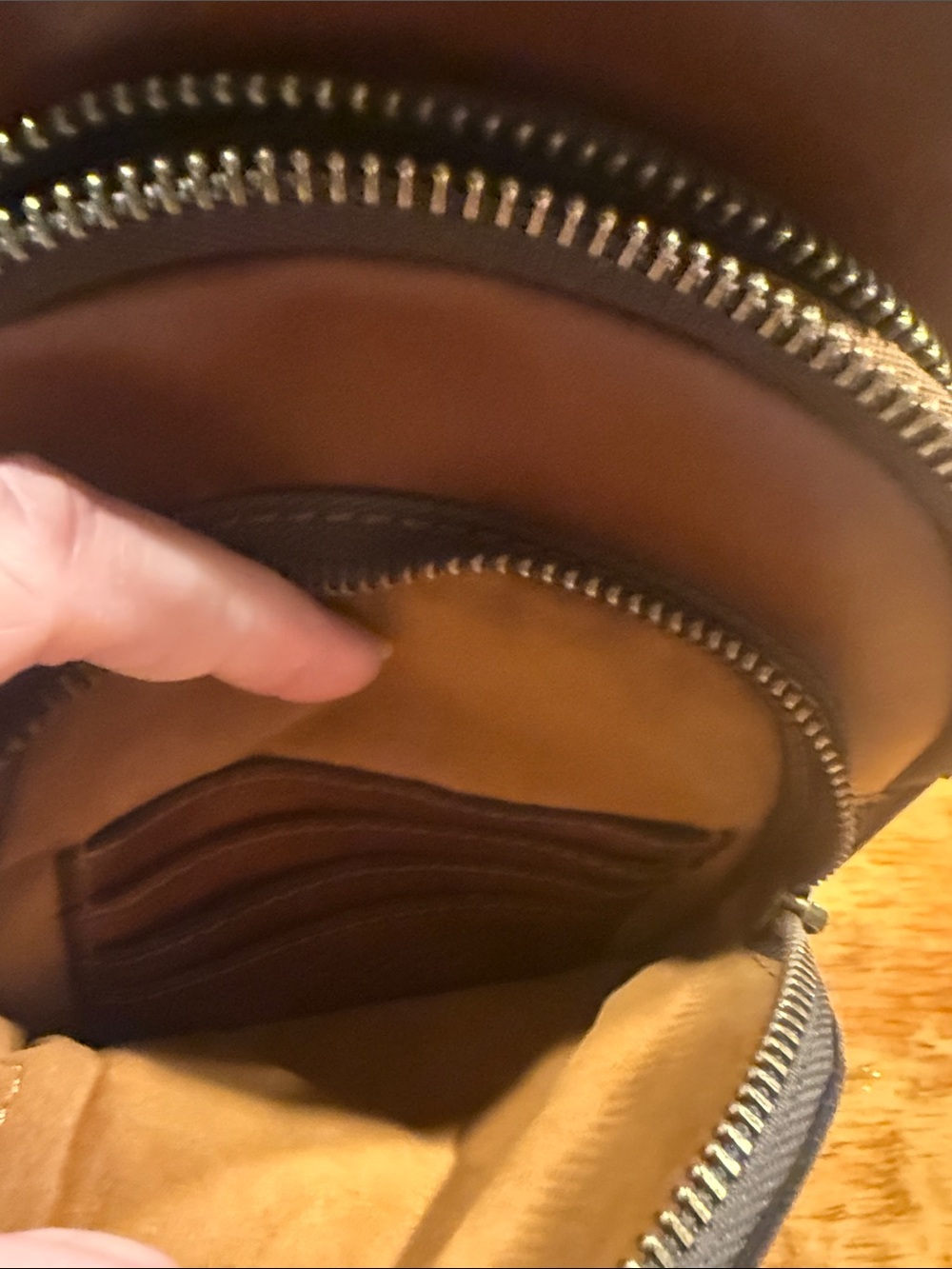 Patricia Nash Brown Leather Sling Bag - Casual Everyday Carry - Picture 5 of 10